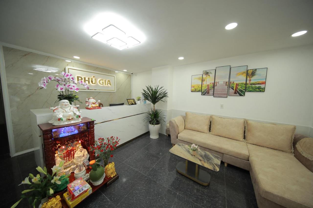 Phu Gia Bui Vien Hotel Хошимин Екстериор снимка