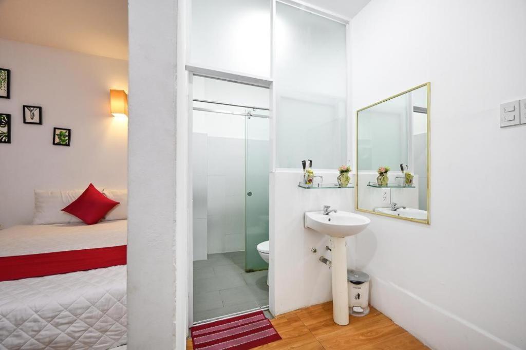 Phu Gia Bui Vien Hotel Хошимин Екстериор снимка
